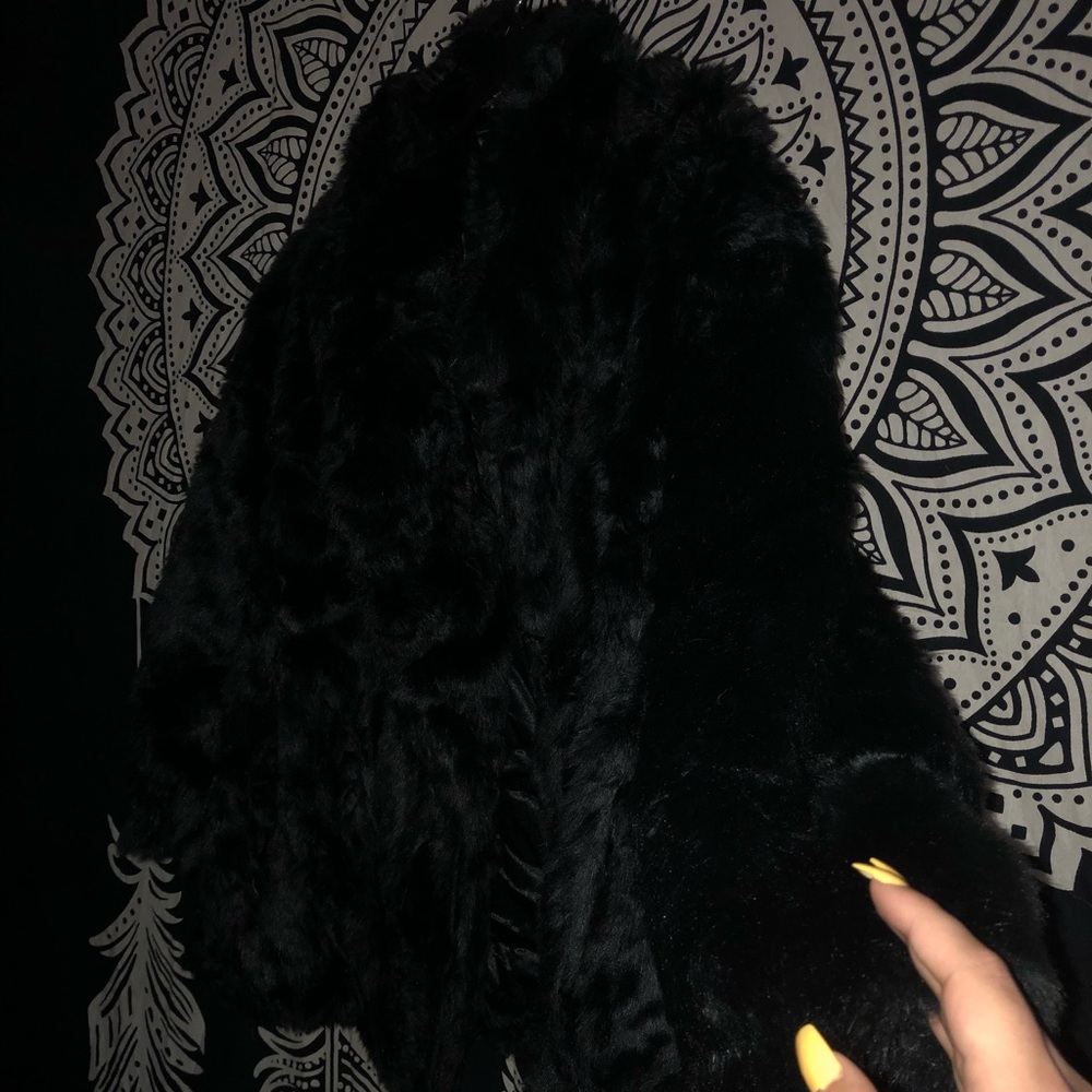 Faux fur coats - Picture 5 of 5